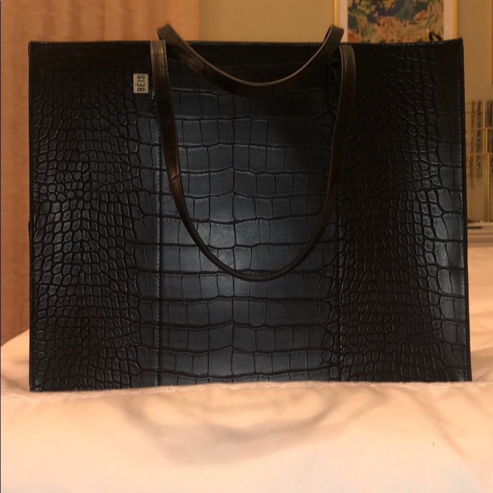 Béis “The Work Tote” in Black Croc